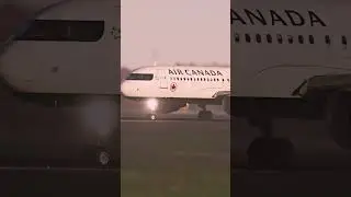 Plane spotting Air Canda A320 CYYZ landing #planespotting #aviation #fs2020 #aircanada #landing