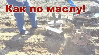 Лёгкое засыпание посаженного картофеля улучшенными самодельными загребателями