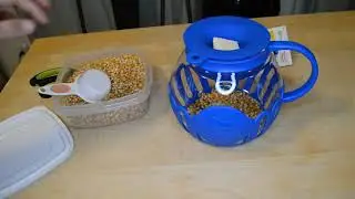 Making Popcorn With The Ecolution Micro-Pop Popcorn Microwave Popper