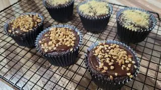MUFFIN DE CHOCOLATE FIT | MUFFIN DE CACAU E AVEIA | LANCHE SAUDÁVEL