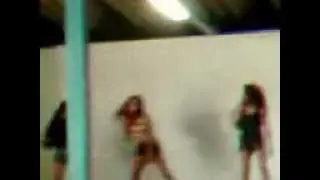 ketlem,erica,evilin dançando anita