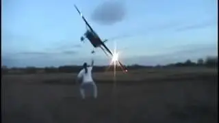 Było blisko! Samolot prawie stratował ludzi 3D