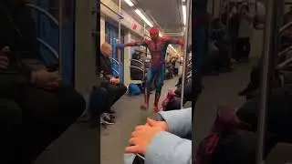 Animação no metrô