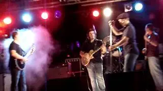 Hay poco rock 'n' roll. Thet Four Corners Band