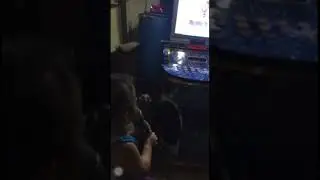 2 year old Chloe singing ❤️