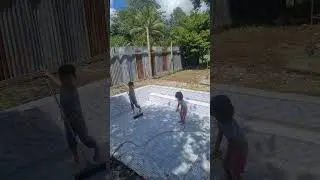 bersih bersih kolam