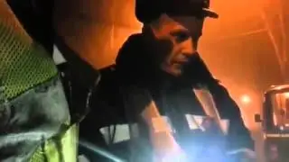 ГАИшники на остановке ищут водителя !!!