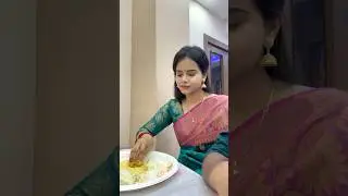 Bengali Invitation mei kya khaya 