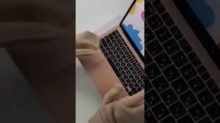 Typing in Maison Margiela tabi gloves
