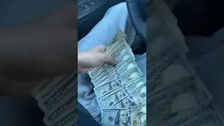 #notorioustae flexing 100 thousand in cash in brand new hellcat 😳 #viral #v8 #charger #fastcars