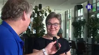 Jubileumfeest 550 jaar Kerk Leende, aan tafel: Maaike van Breugel Wethouder gemeente Heeze-Leende