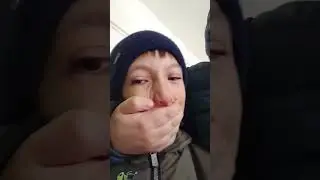 меня схватил робот из подъезда