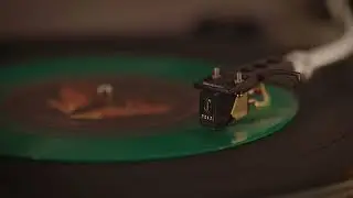 God of War Ragnarök vinyl experience 4K