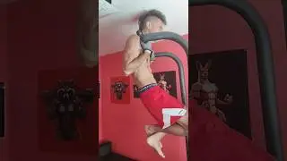 Lean chin-ups #pullups #workout #homegym #gymrat #gymmotivation #muscle