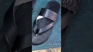 Making mens leather slippers #slippers #handmadeslippers #leather #menslippers
