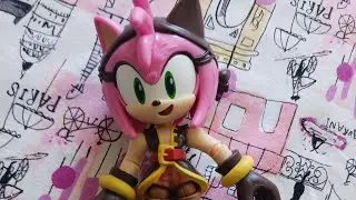 Black Rose figure