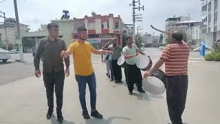 OSMANİYE  DÜĞÜNLERİ YİNE YAPTI YAPACAĞINI BİRBİRİNDEN FARKLI ADETLERİYLE SOKAKTA MEHTER MARŞI