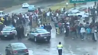 Cetis 54 T/V cerrando avenida central por imposicion del uniforme