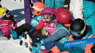 Remise des médailles après le cours de ski enfants