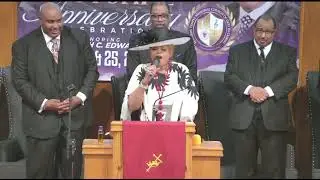 Lady Karen Clark-Sheard sings “Thank You Lord” at Edwards Temple Memorial COGIC