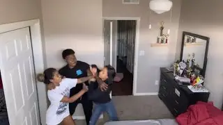SMASHING ANOTHER GIRL PRANK ON MY GIRLFRIEND!😳 *She was trying to fight *