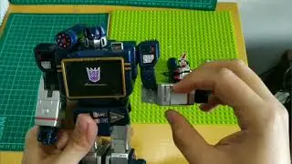 Takara Tomy Soundwave - Quick Review and Transform
