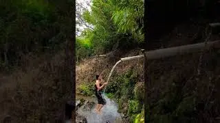 Kembang Desa Mandi di Pancuran Lau Kawar