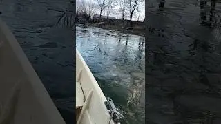 Экстремальная рыбалка!!! Проламываемся домой после хорошей рыбалки 