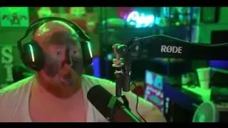 CopperCab does his best imitation of WingsOfRedemption (when he was at Fat Camp.) 😲