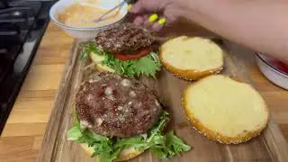 Hi guys lets try jalapeño jack burgers for dinner today