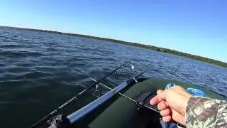 Ловля плотвы бортовой удочкой на озере Плещеево