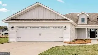 121 Gunner, Perry, GA Presented by Gregory Moore.
