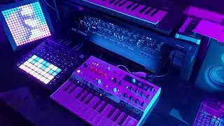 v a p o r f r e a k - Circuit Tracks, Microfreak, Minilogue XD