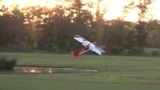 Joe Smith flying a bigfoot at Nall