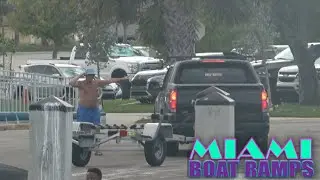 This Is Not How You Do It at the Ramp | Miami Boat Ramps | Wavy Boats | Broncos Guru