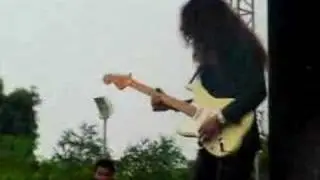 Man Kidal Guitar Solo Bite