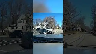 When BOTH cars are at fault 🙃 #dashcamera #dashcam #accident #momento #momentocam