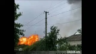 такой огненный взрыв говорит, что попали в топливохранилище или небольшой склад БК