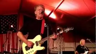 Larry Raspberry performs Older Woman