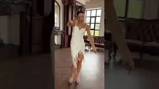 Свадебное платье с бахромой