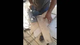 Приспособа для дисковой пилы.