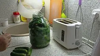 Солю огурцы в октябре .