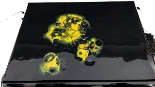 Minimalism swipe technique in black - acrylic pouring for beginners - DE | EN