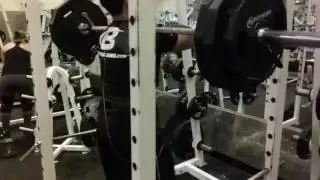 CARLOS JR. FRONT SQUAT 295