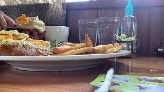 LATE LUNCH DATE WITH ATE
