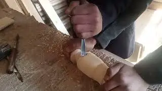Wood carving with two tools // wood carving design // wood carving ideas // wood carving tips //