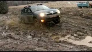 Dacia Duster en 4x4 -imágenes oficiales-