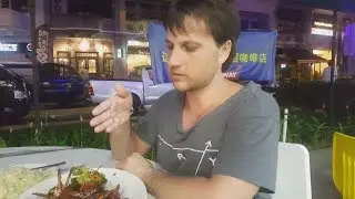 Еда в Сингапуре с ценами / Ем крабов, национальные блюда