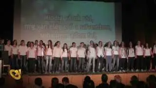 21 - Énekkar - Szállok a dallal