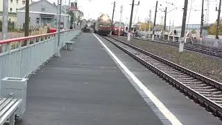 Электровоз ВЛ11-573 с грузовым поездом. Станция Сергиев Посад
